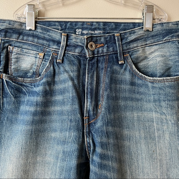 Levi’s High Rise skinny jeans with rip details - Picture 3 of 8